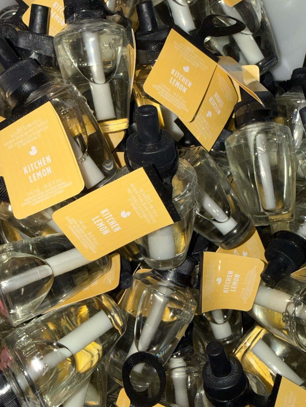 New BBW 3 Kitchen Lemon Scented Plug-In Oil Refills - Yellow Labels